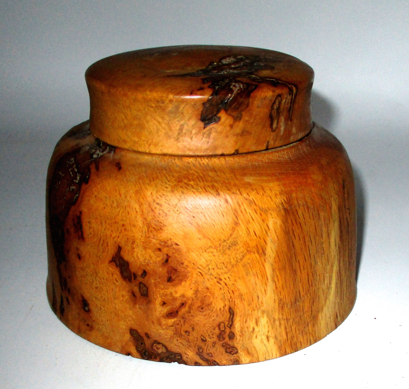 Burl Wood Bowl w/lid (5" D x 3 1/2"H)
