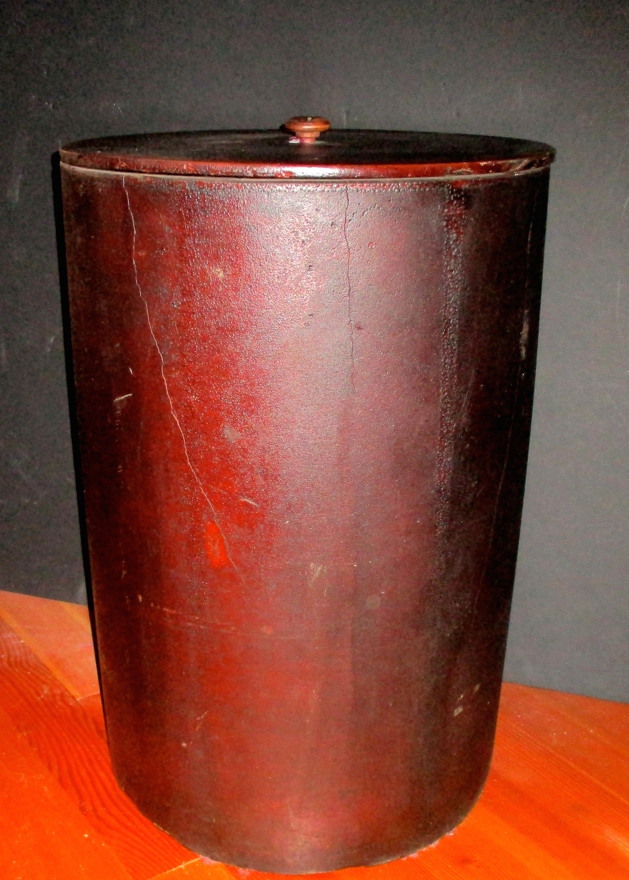 Indurated Fiber Barrel w/Lid (26" H x 18" Dia.)